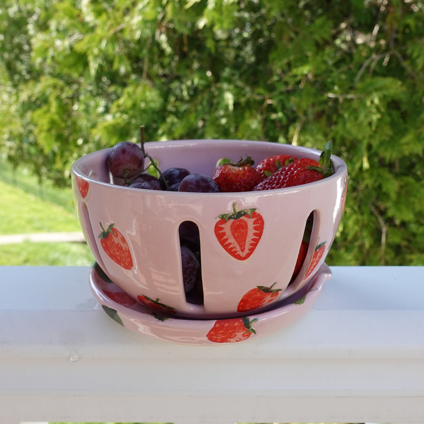 Berry Bowl With Saucer